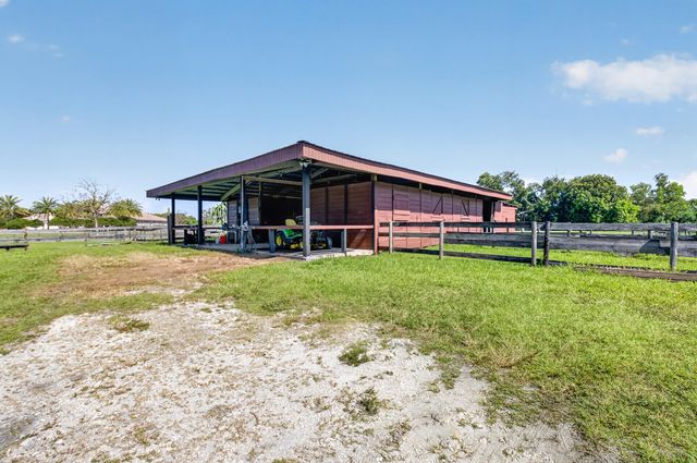 10157 La Reina Road, Delray Beach, FL 33446
