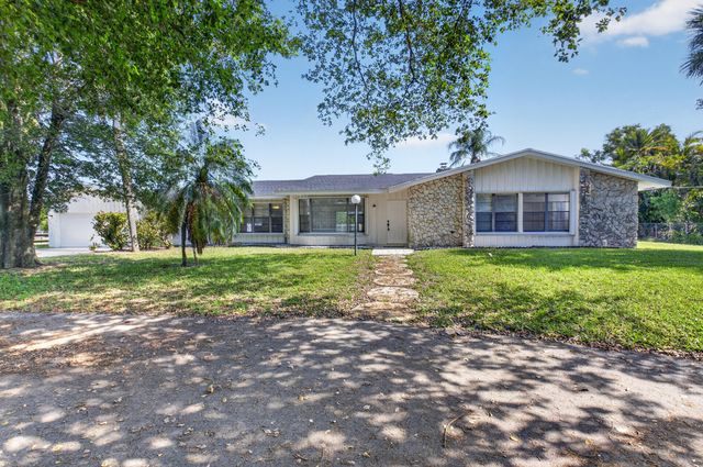 10157 La Reina Road, Delray Beach, FL 33446