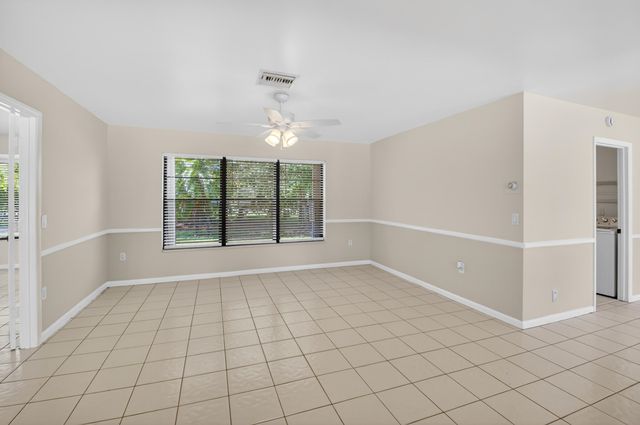 10157 La Reina Road, Delray Beach, FL 33446
