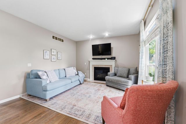 9860 Chambray Street, Portage, MI 49002