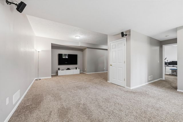 9860 Chambray Street, Portage, MI 49002