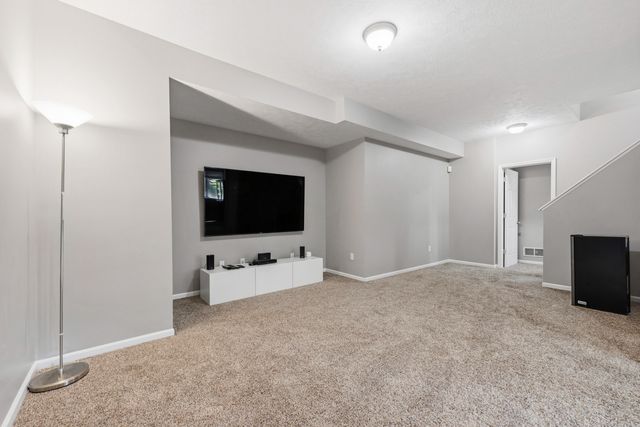 9860 Chambray Street, Portage, MI 49002