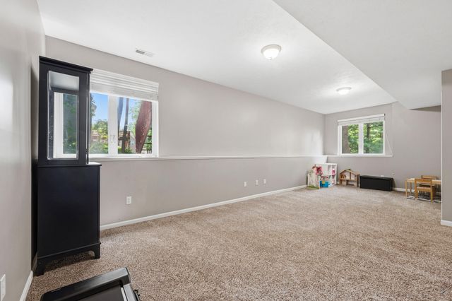 9860 Chambray Street, Portage, MI 49002