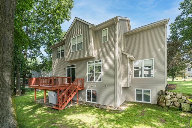 9860 Chambray Street, Portage, MI 49002
