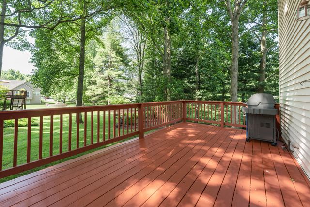 9860 Chambray Street, Portage, MI 49002