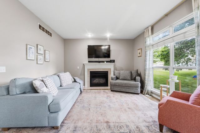 9860 Chambray Street, Portage, MI 49002
