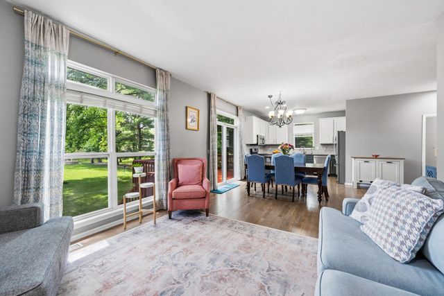 9860 Chambray Street, Portage, MI 49002