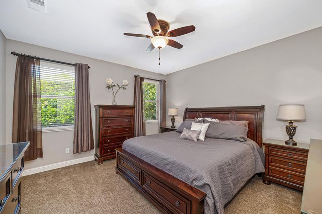 1242 White Pine Ln, Lincoln, CA 95648