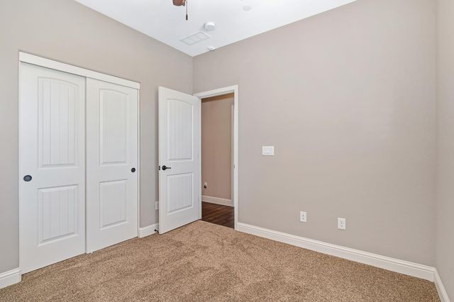 1242 White Pine Ln, Lincoln, CA 95648