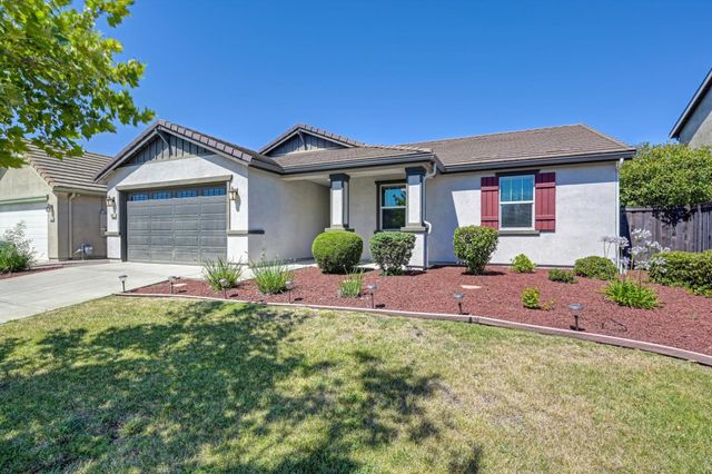 1242 White Pine Ln, Lincoln, CA 95648