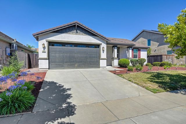 1242 White Pine Ln, Lincoln, CA 95648
