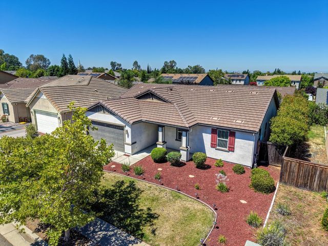 1242 White Pine Ln, Lincoln, CA 95648
