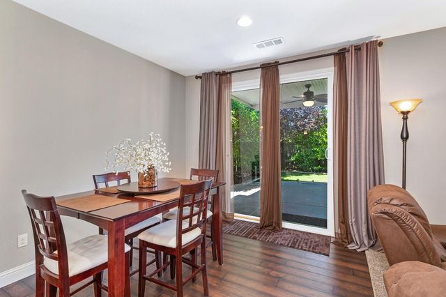 1242 White Pine Ln, Lincoln, CA 95648