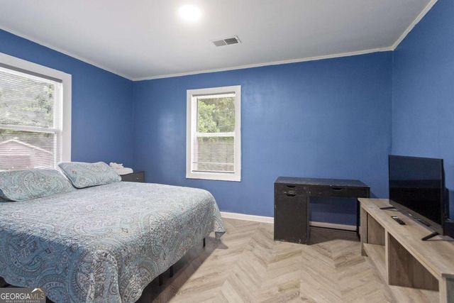 537 W Lake Avenue NW, Atlanta, GA 30318
