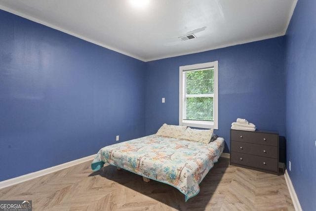 537 W Lake Avenue NW, Atlanta, GA 30318