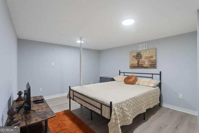 537 W Lake Avenue NW, Atlanta, GA 30318