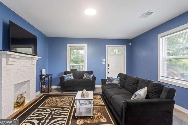 537 W Lake Avenue NW, Atlanta, GA 30318