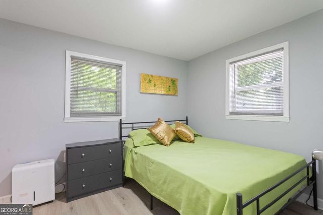 537 W Lake Avenue NW, Atlanta, GA 30318