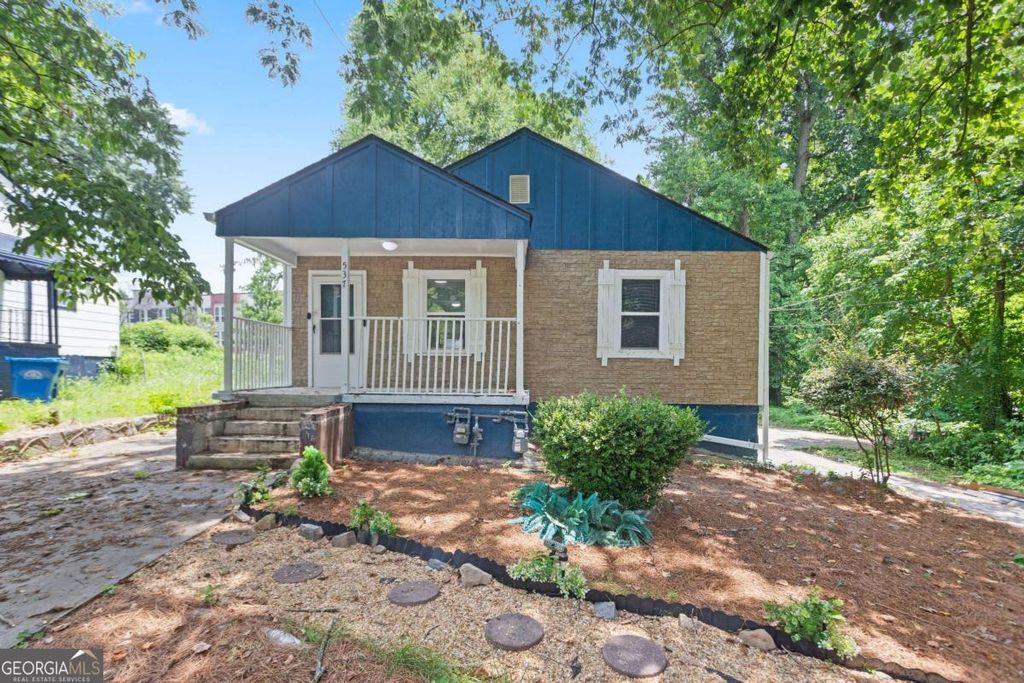 537 W Lake Avenue NW, Atlanta, GA 30318