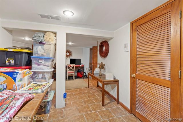 939 S Highland Street, Dearborn, MI 48124