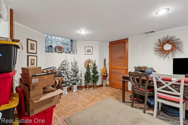 939 S Highland Street, Dearborn, MI 48124