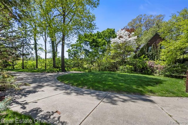 939 S Highland Street, Dearborn, MI 48124