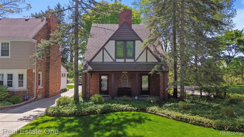 939 S Highland Street, Dearborn, MI 48124