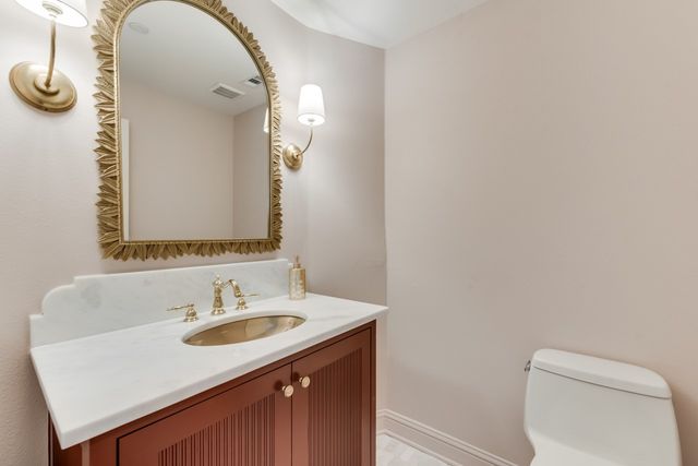 5501 Hillcrest Avenue, Highland Park, TX 75205