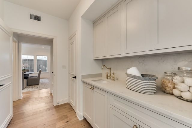 5501 Hillcrest Avenue, Highland Park, TX 75205