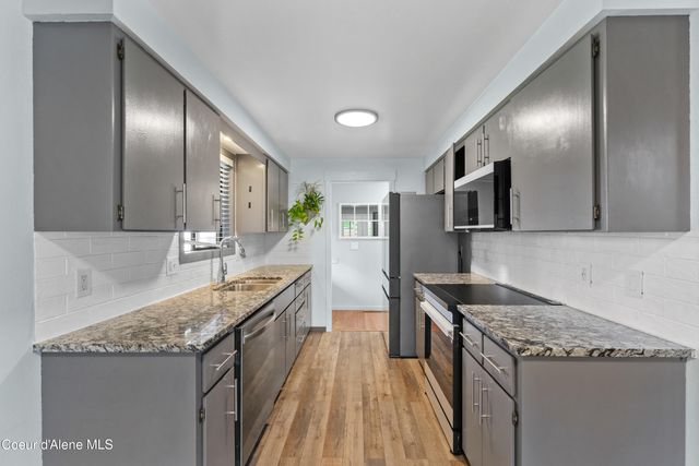 1909 E Pine Hill CT, Coeur D'alene, ID 83815