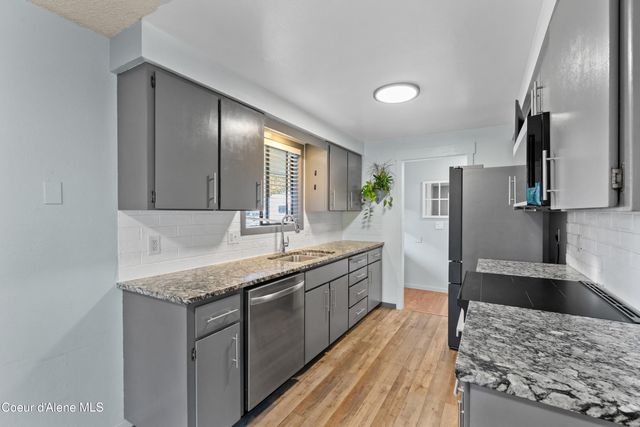 1909 E Pine Hill CT, Coeur D'alene, ID 83815