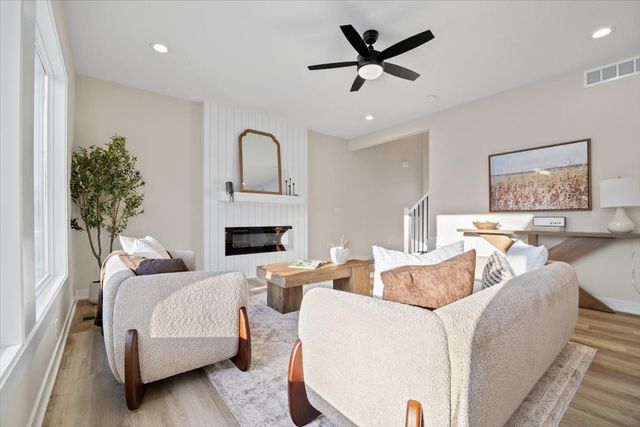 570 NW Georgetown Drive, Waukee, IA 50263