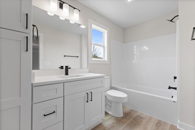 570 NW Georgetown Drive, Waukee, IA 50263