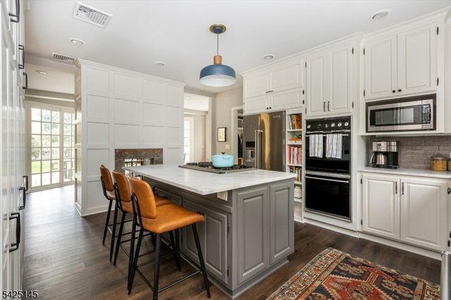 190 Ridgewood Ave, Glen Ridge Boro Twp., NJ 07028