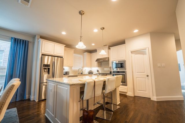 408 Highwood Trail, Lewisville, TX 75056