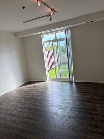 625 Deerfield Road 309, Deerfield, IL 60015