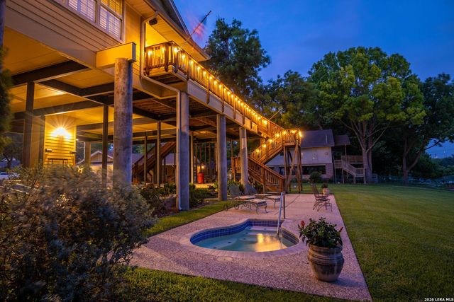 456 RIO DR, New Braunfels, TX 78130