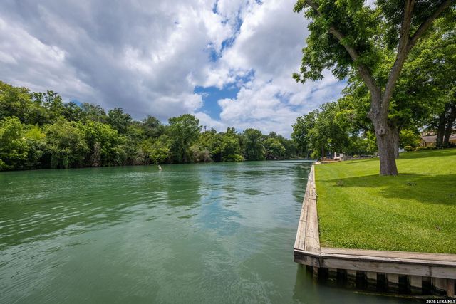 456 RIO DR, New Braunfels, TX 78130