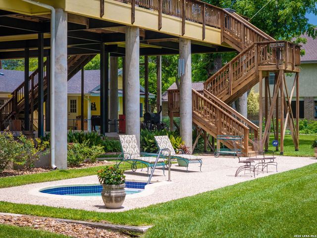 456 RIO DR, New Braunfels, TX 78130