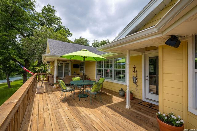 456 RIO DR, New Braunfels, TX 78130