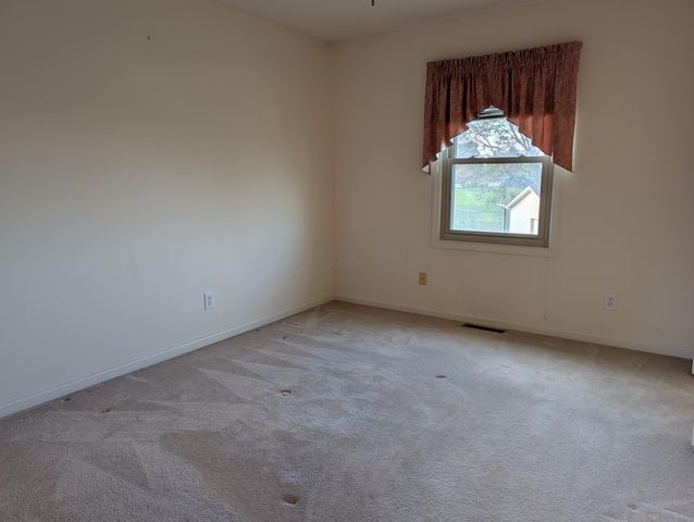 6 Fairway Drive, Mount Vernon, OH 43050