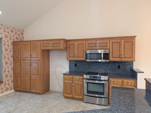 6 Fairway Drive, Mount Vernon, OH 43050