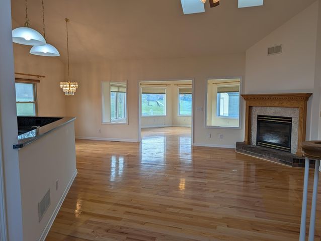 6 Fairway Drive, Mount Vernon, OH 43050