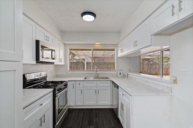 12306 HICKORYSTICK CV, Austin, TX 78750