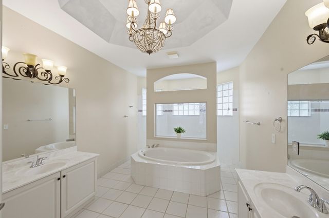 5040 NW 57th Terrace, Coral Springs, FL 33067