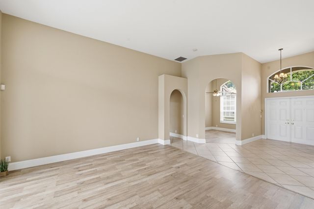 5040 NW 57th Terrace, Coral Springs, FL 33067