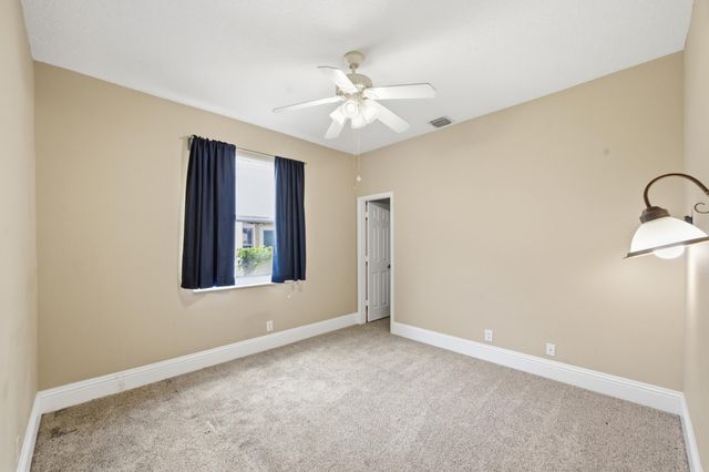 5040 NW 57th Terrace, Coral Springs, FL 33067