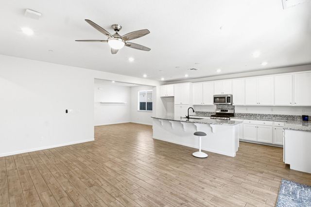 3723 Edington Dr, Rancho Cordova, CA 95742