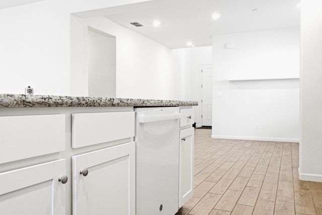 3723 Edington Dr, Rancho Cordova, CA 95742