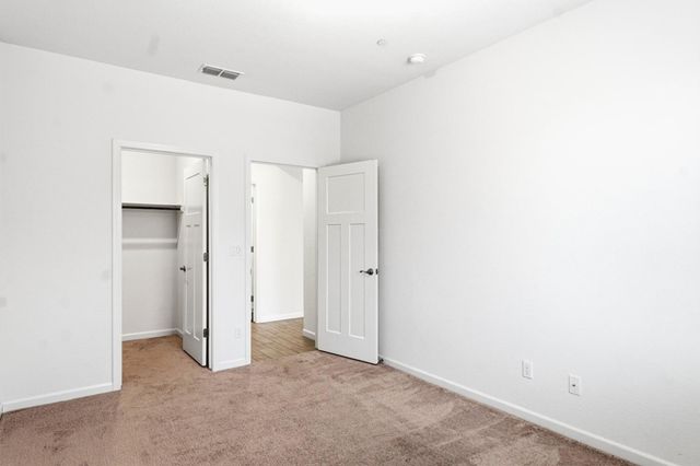 3723 Edington Dr, Rancho Cordova, CA 95742